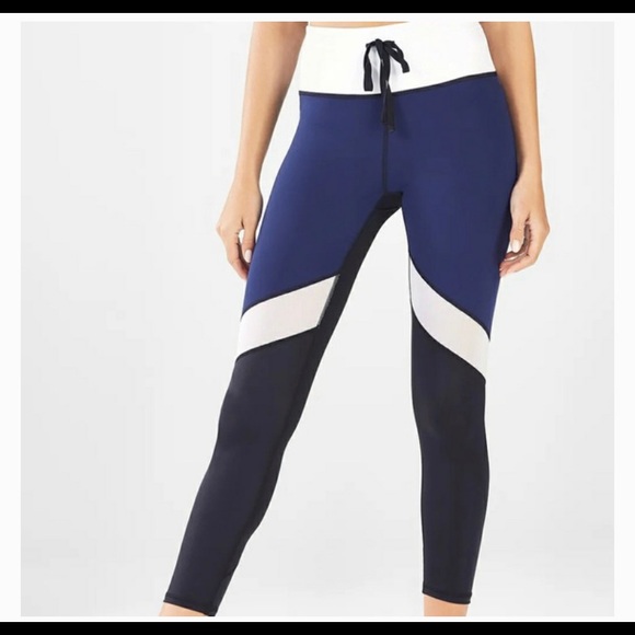 Fabletics Pants - Fabletics salar statement power hood leggings S